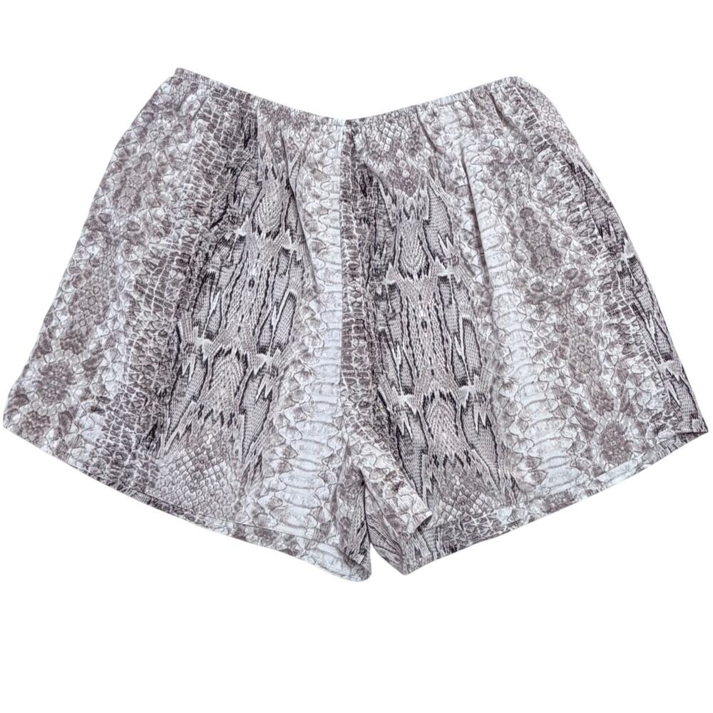 How.Very.Loved. Snake Print Shorts size Medium